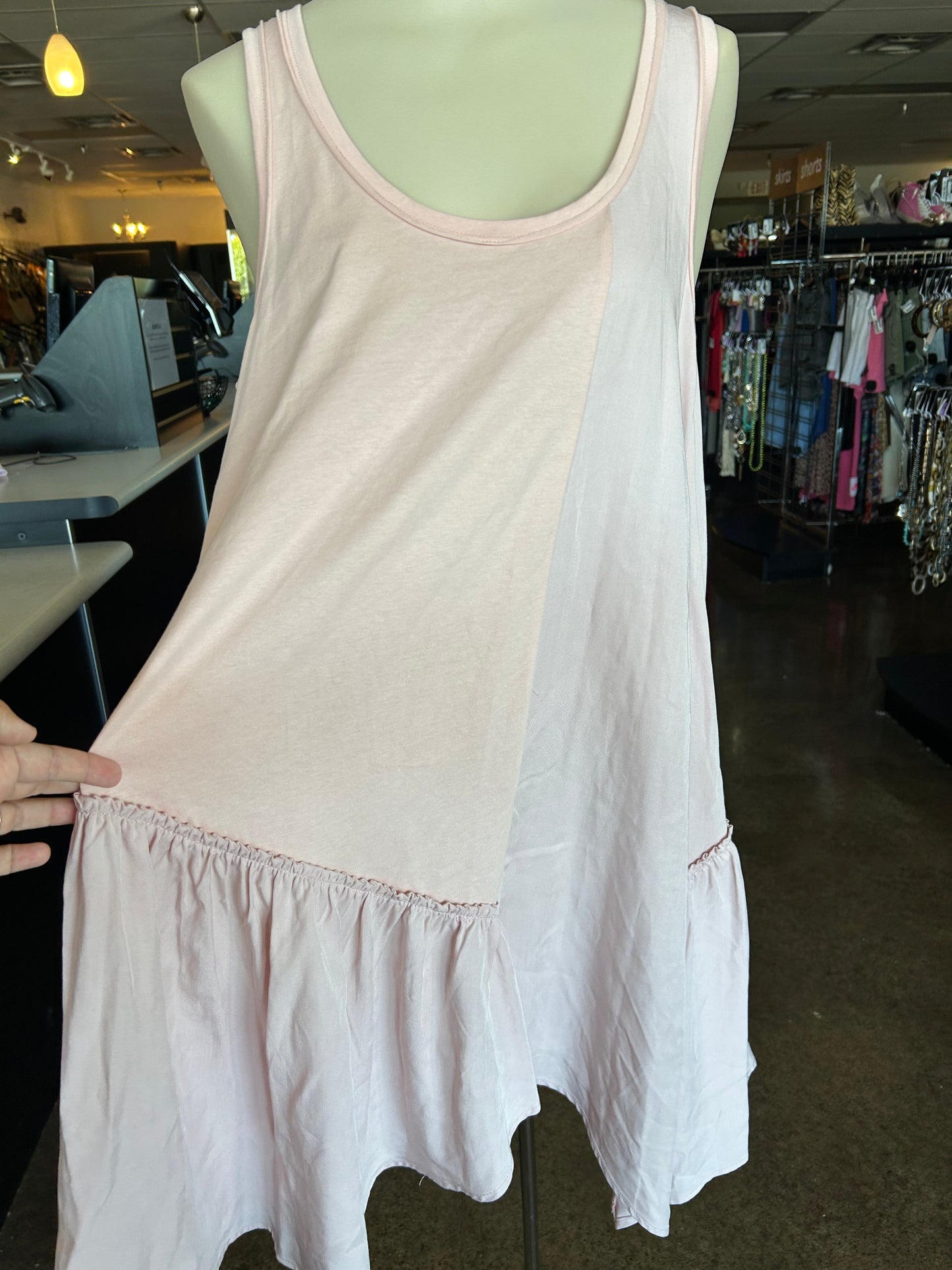 DRESS CASUAL SHORT by    CLOTHES MENTOR In PINK, Size: M