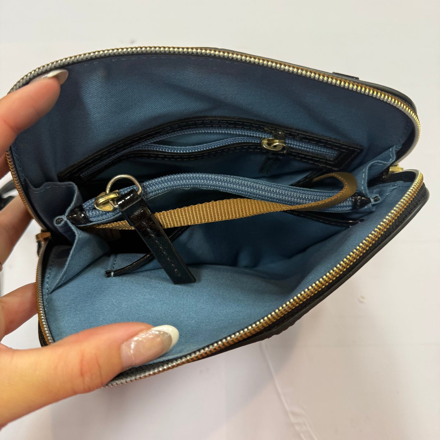 Crossbody Designer By Dooney And Bourke, Size: Medium