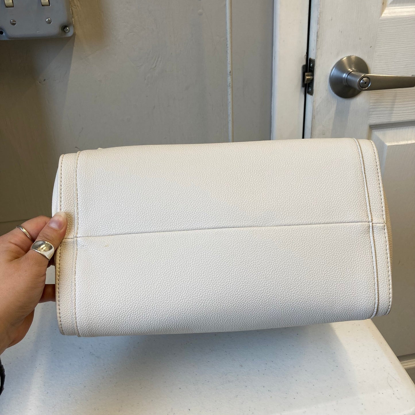 Handbag By Dkny In White, Size:Large