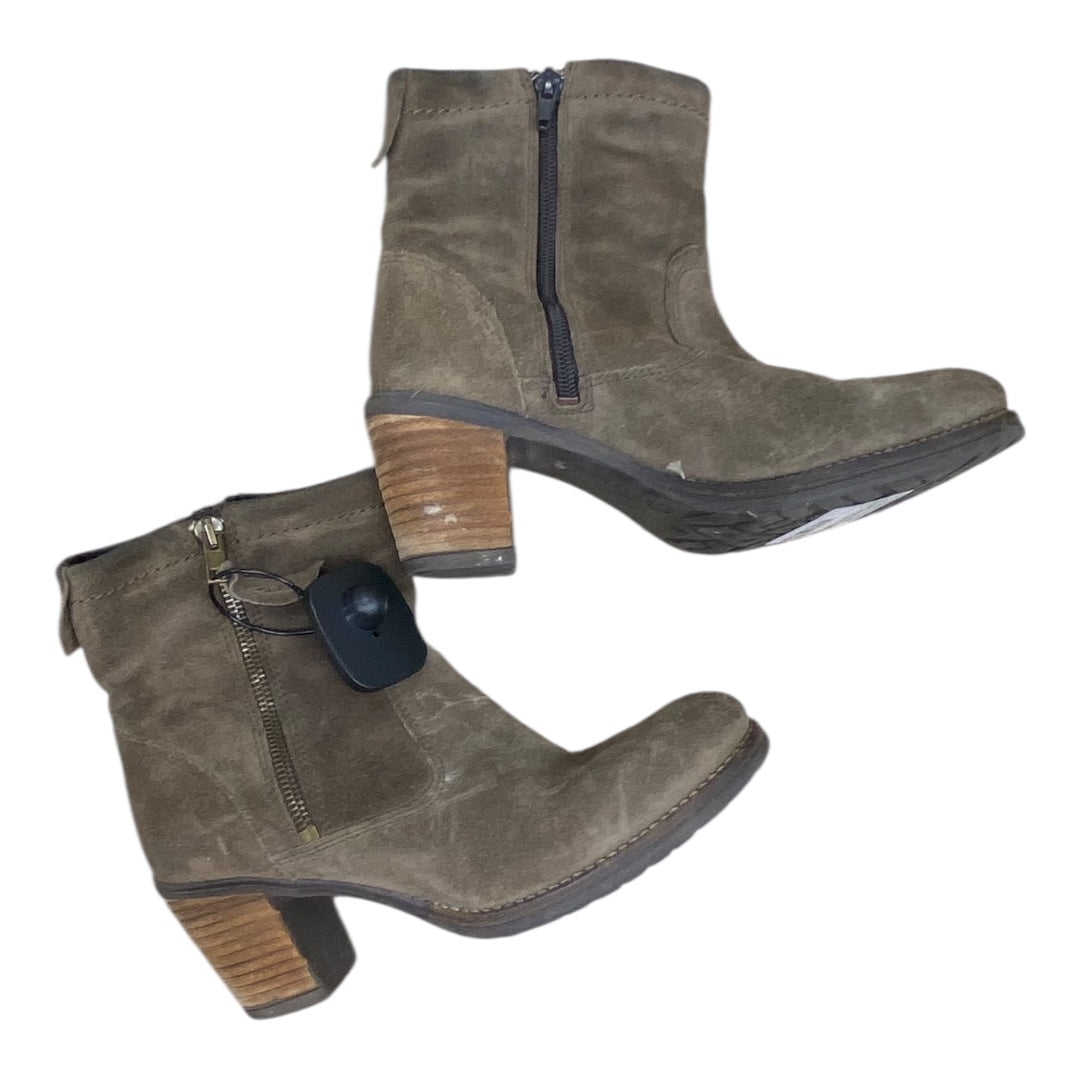 Boots Ankle Heels By Taos In Brown, Size:5.5