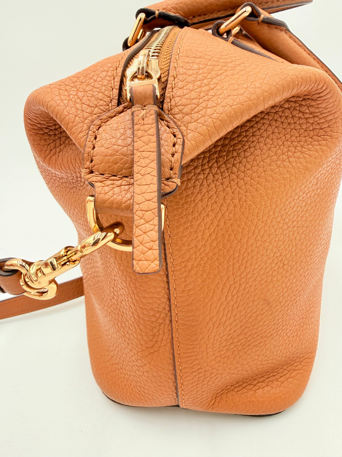 Crossbody Designer By Tory Burch, Size: Medium