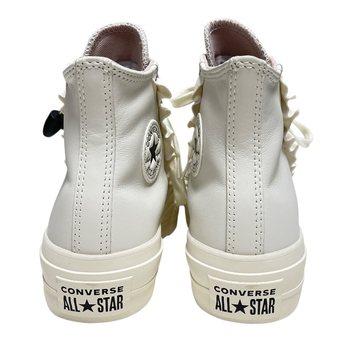 Shoes Sneakers By Converse In Ivory, Size: 5.5
