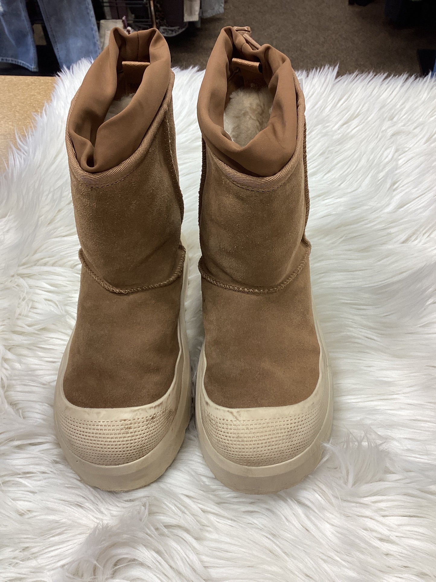 Boots Designer By Ugg In Tan, Size:7