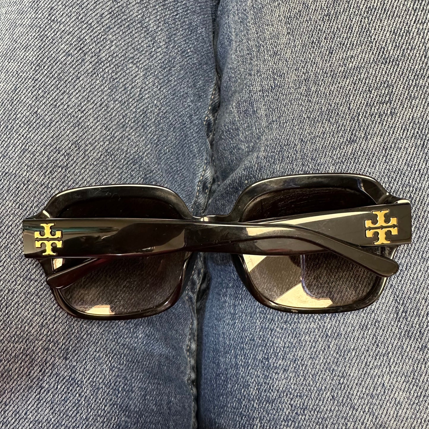 Sunglasses Designer By Tory Burch