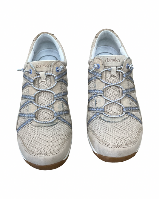 Shoes Sneakers By Dansko In Tan, Size:8.5