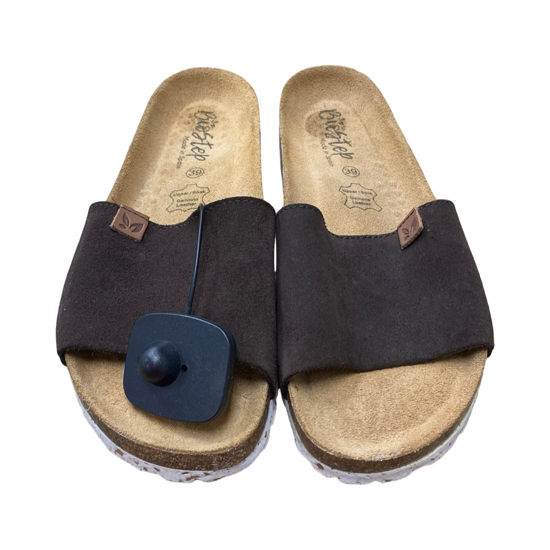 Sandals Flats By Cmc In Brown, Size:8.5