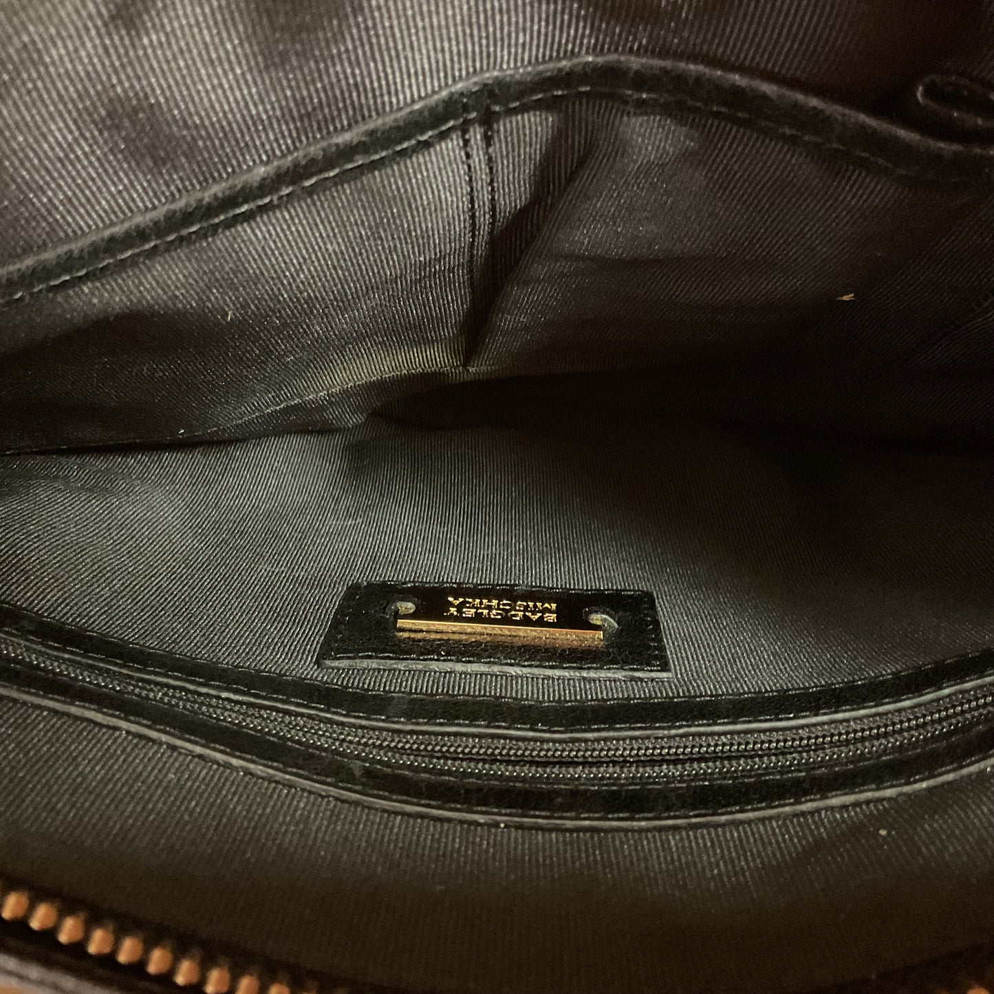 Crossbody By Badgley Mischka In Black & Gold, Size:Large