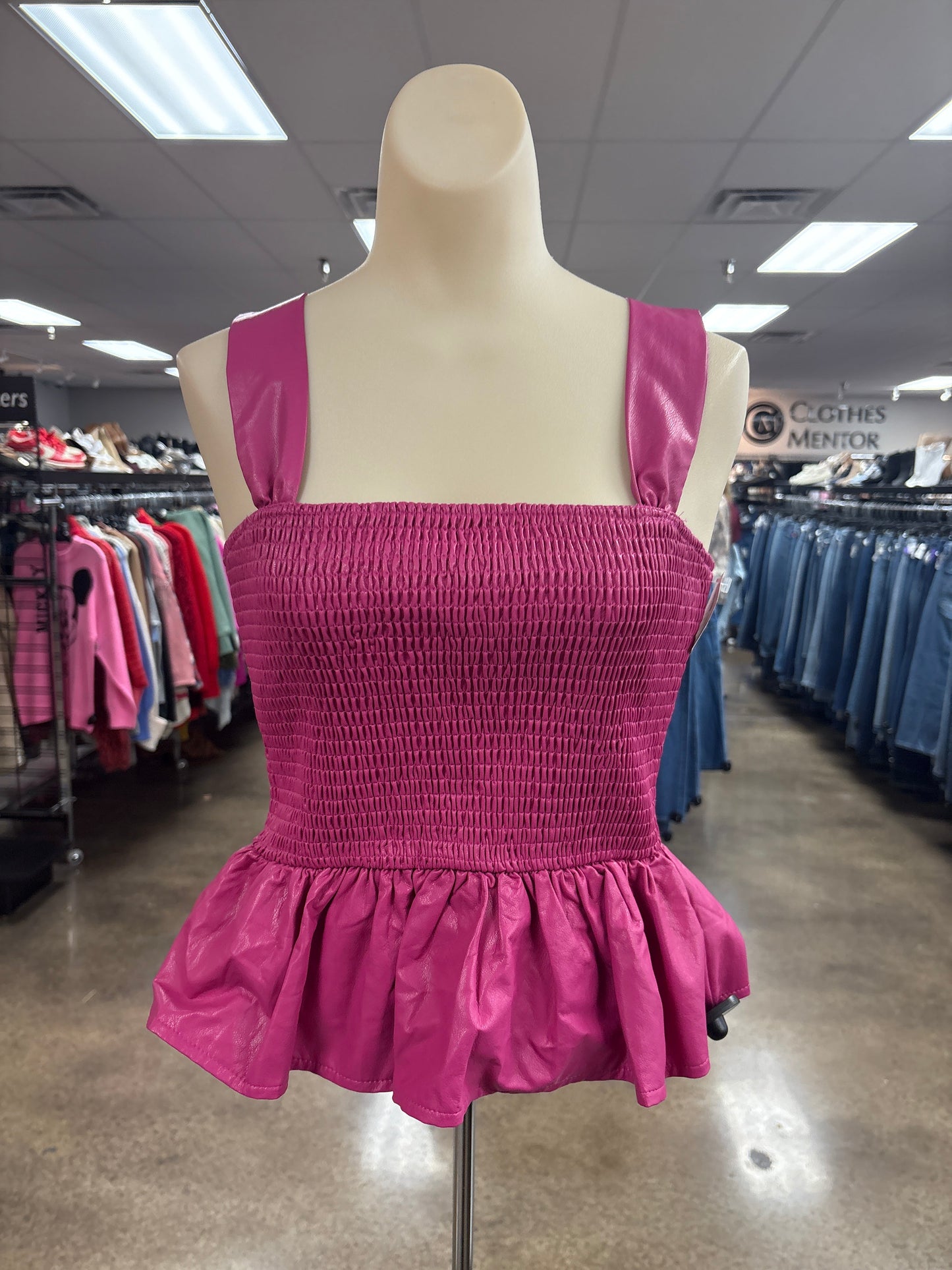 Top Sleeveless By Tcec In Pink, Size:M