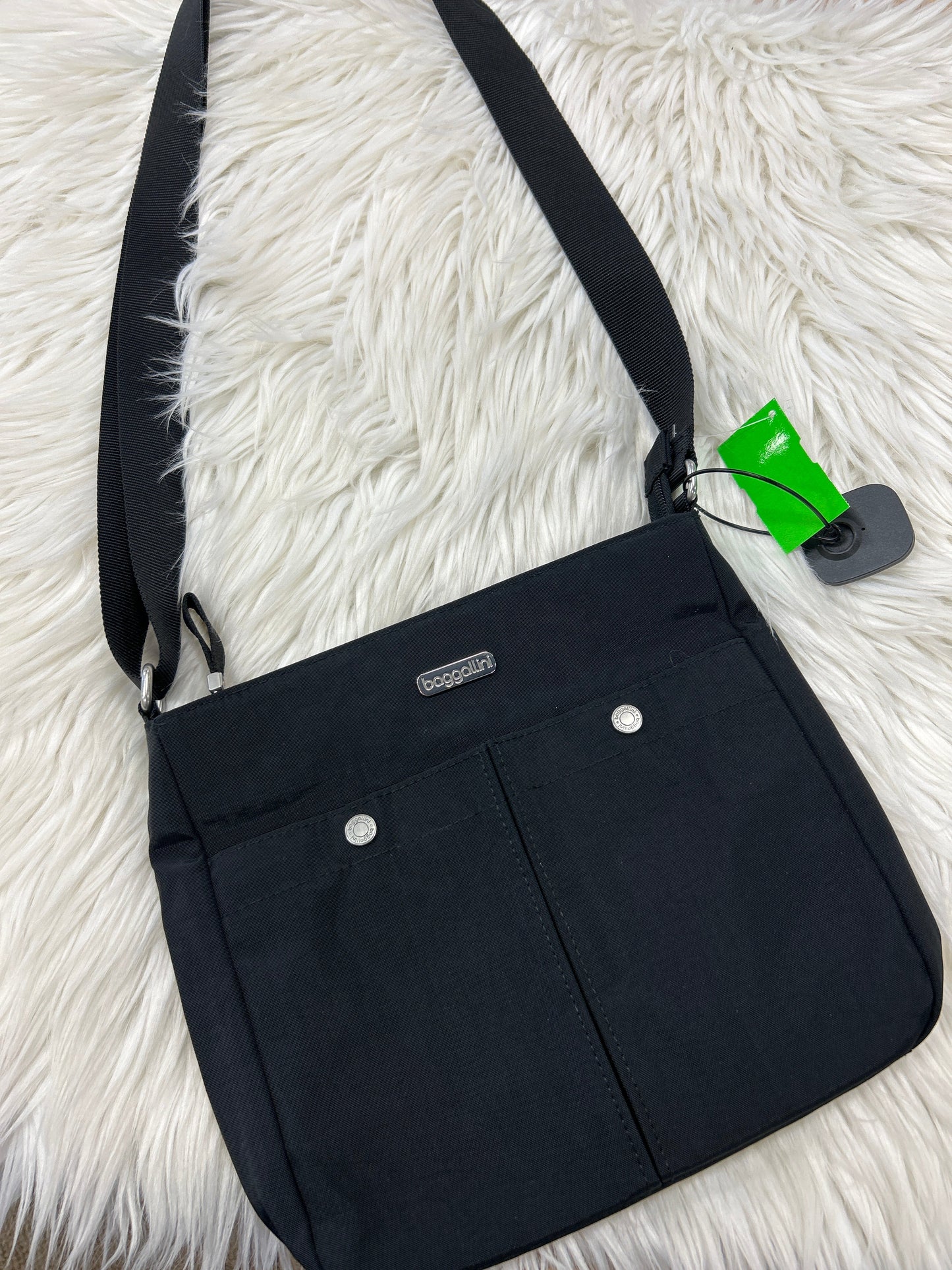 Crossbody By Baggallini In Black, Size:Medium