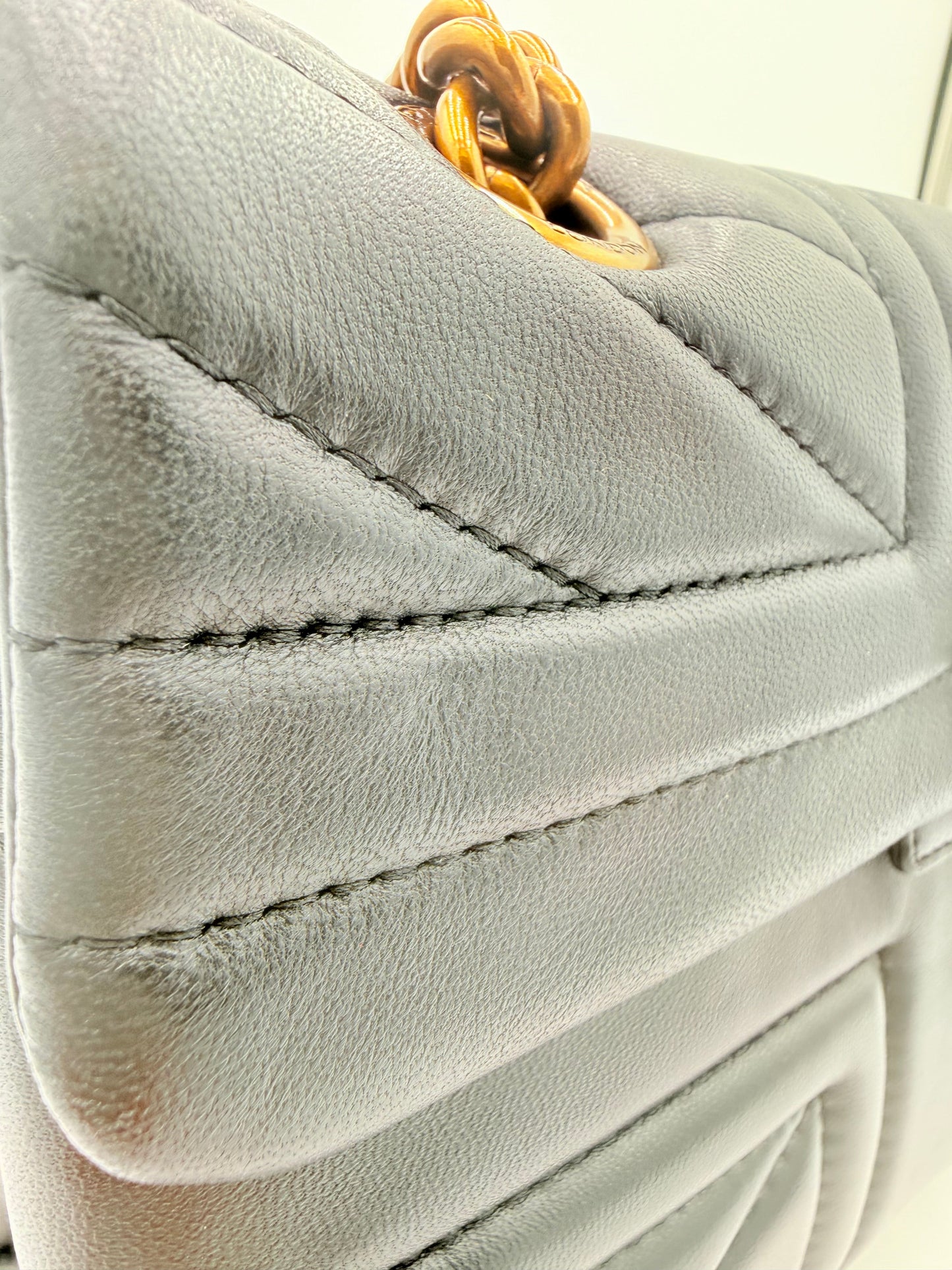 Handbag By Kurt Geiger London, Size: Medium