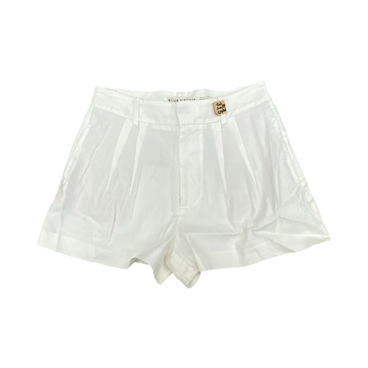 Shorts Designer By Alice + Olivia In White, Size:2