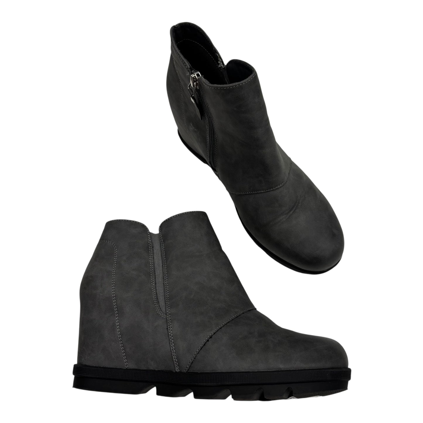 Boots Ankle Heels By Clothes Mentor In Grey, Size:9