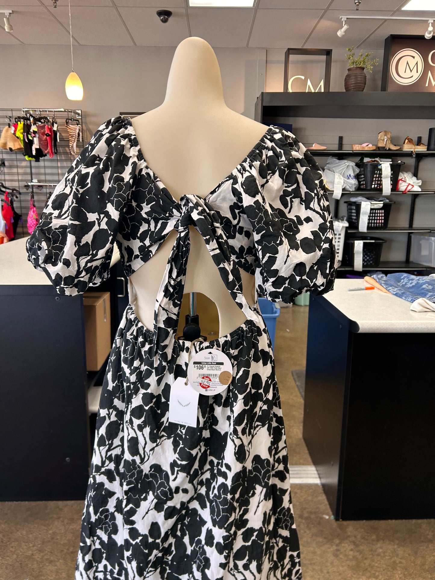 Dress Casual Maxi By Clothes Mentor In Black & White, Size:M
