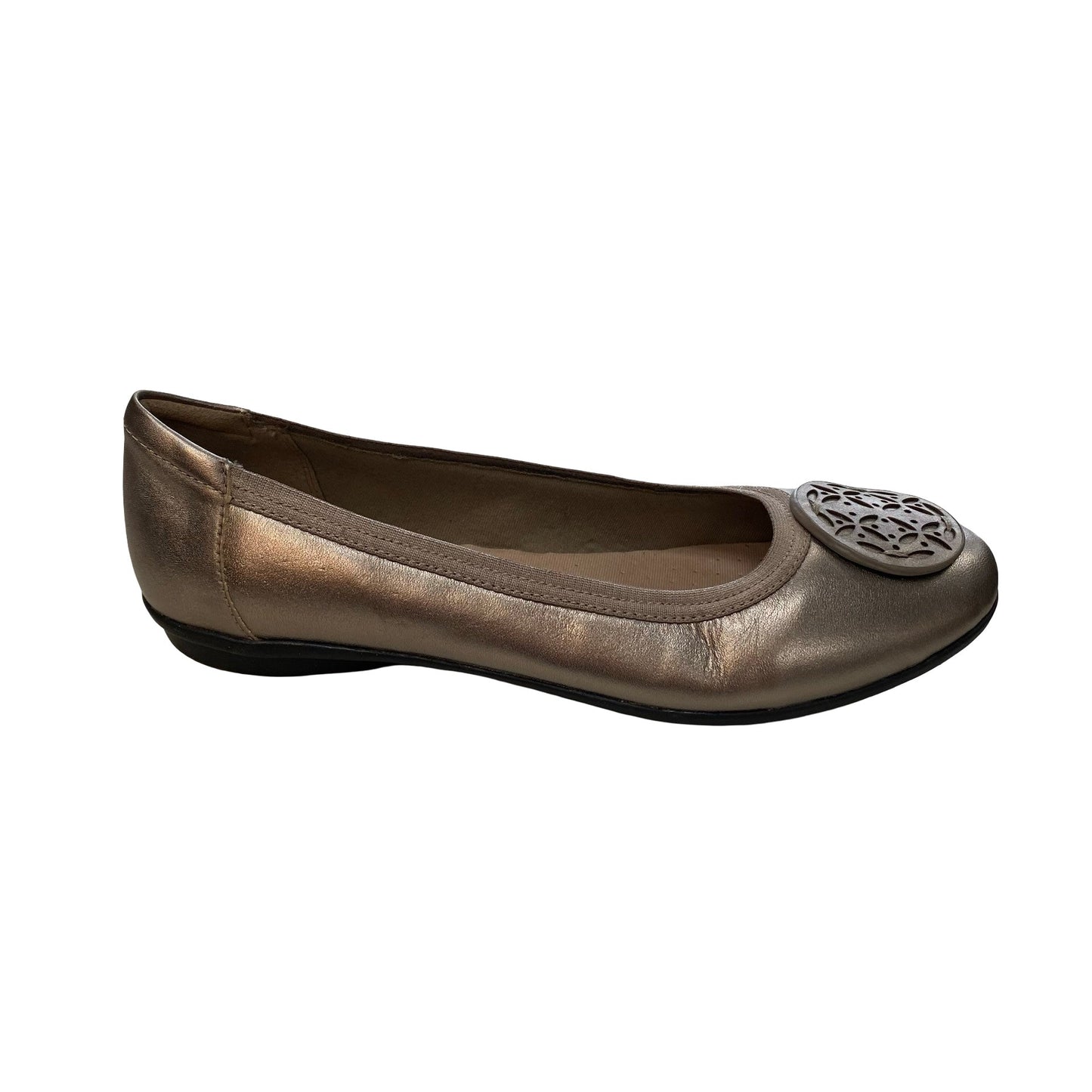 Shoes Flats By Clarks In Silver, Size:7