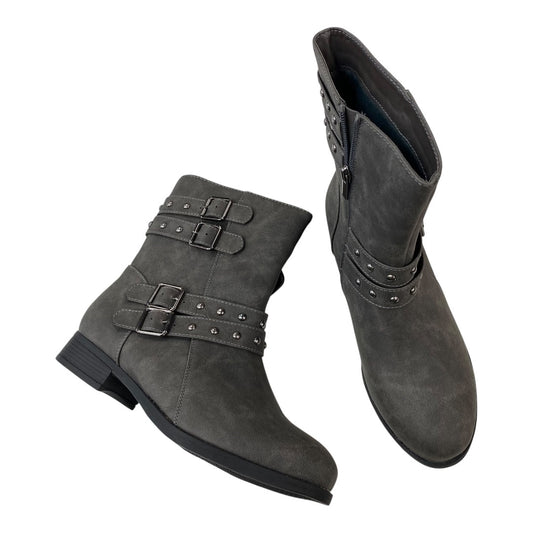 Boots Ankle Heels By Cmc In Grey, Size:9