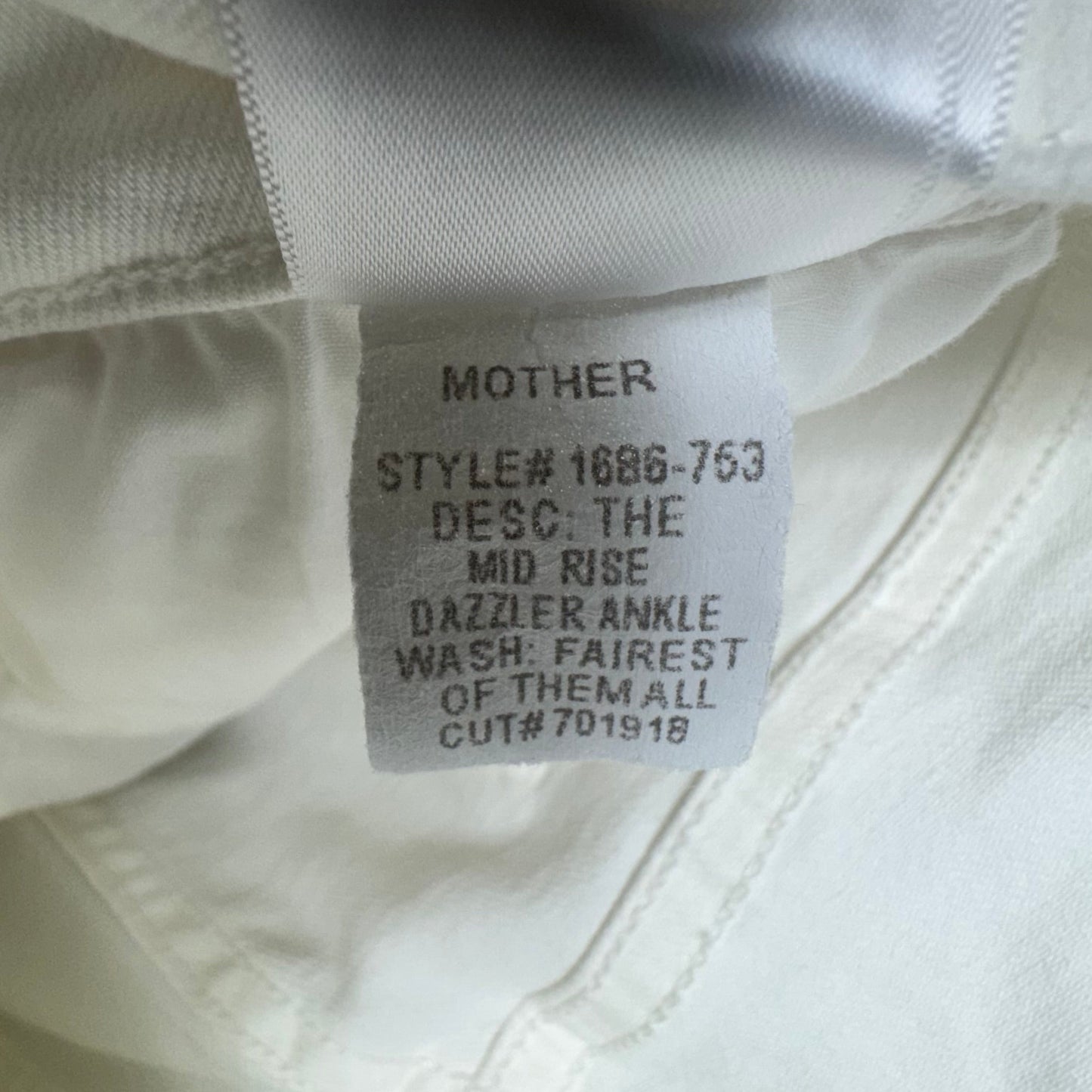 Mid Rise Dazzler Ankle Jeans By Mother In White, Size: 10