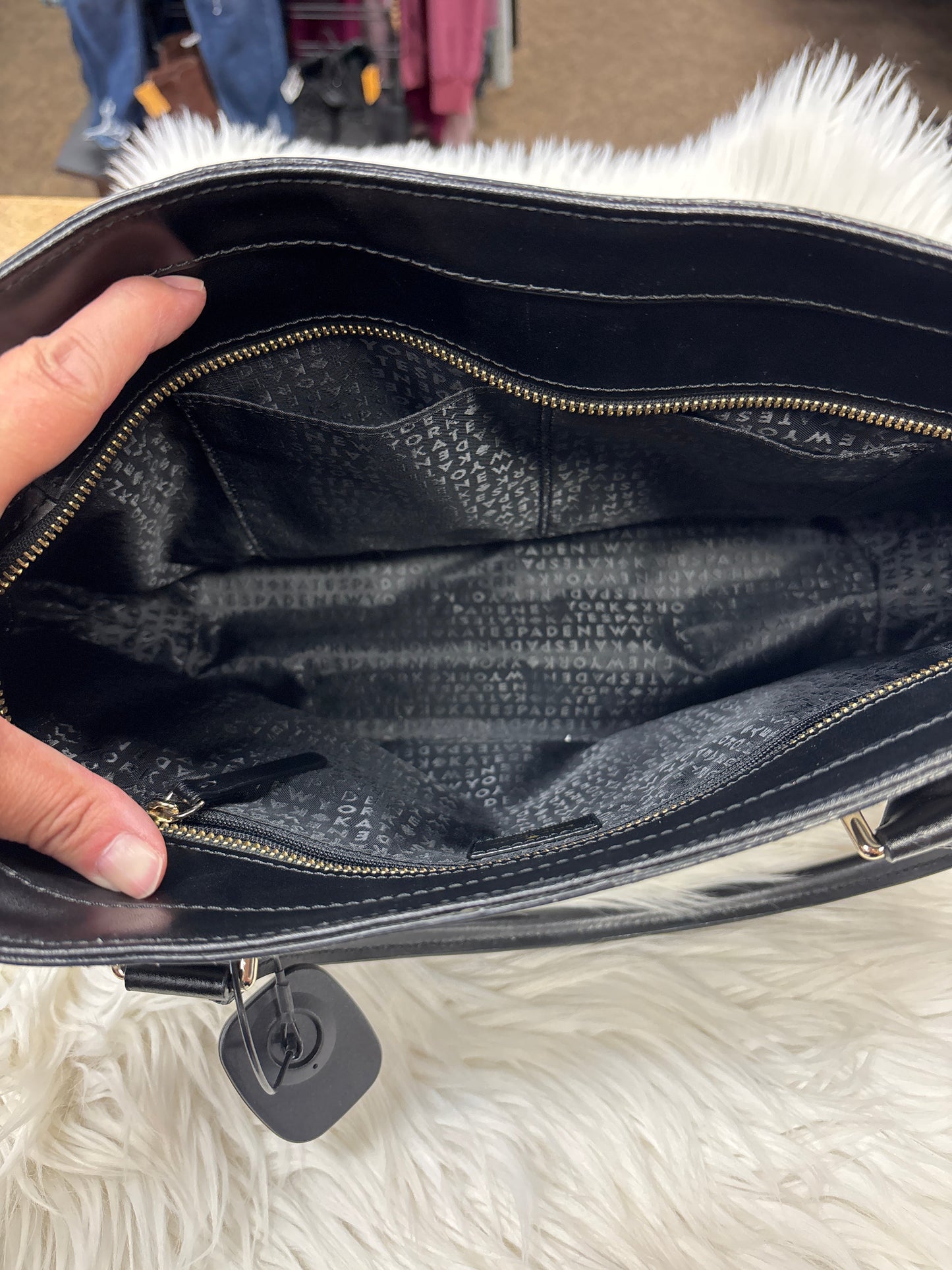 Handbag Designer By Kate Spade In Black & White, Size:Medium