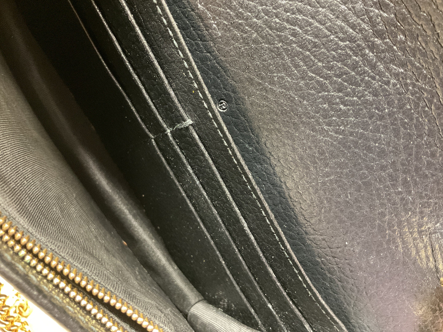 Crossbody Luxury Designer By Gucci In Black & Gold, Size:Small