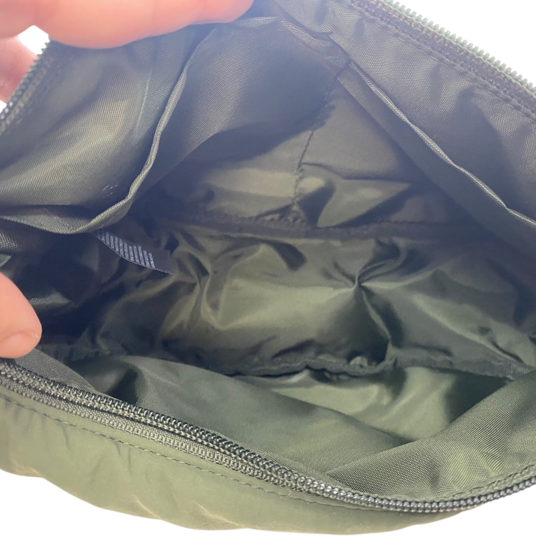 Handbag By Uniqlo In Green, Size:Small