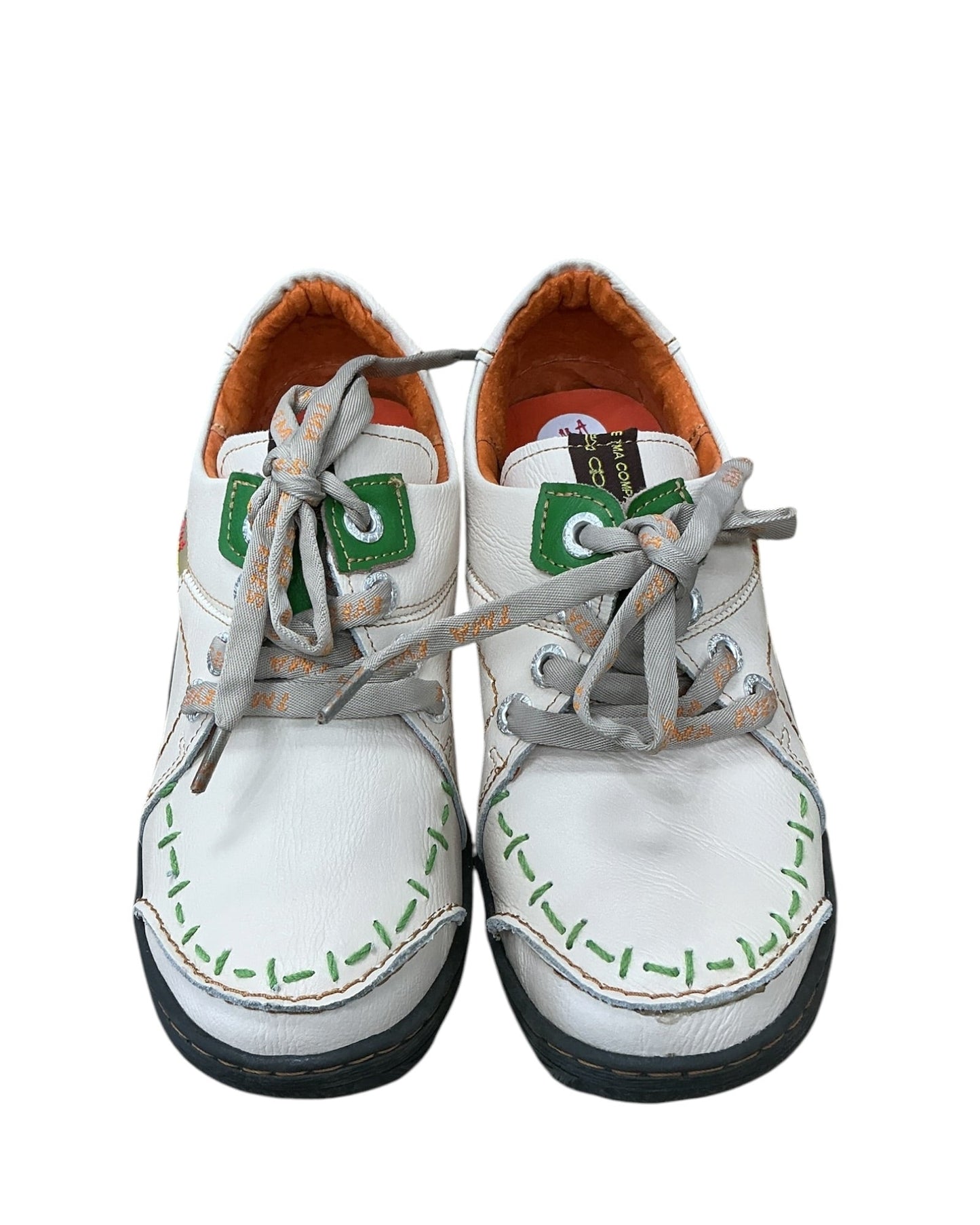 Shoes Sneakers By Clothes Mentor In Tan, Size:7.5