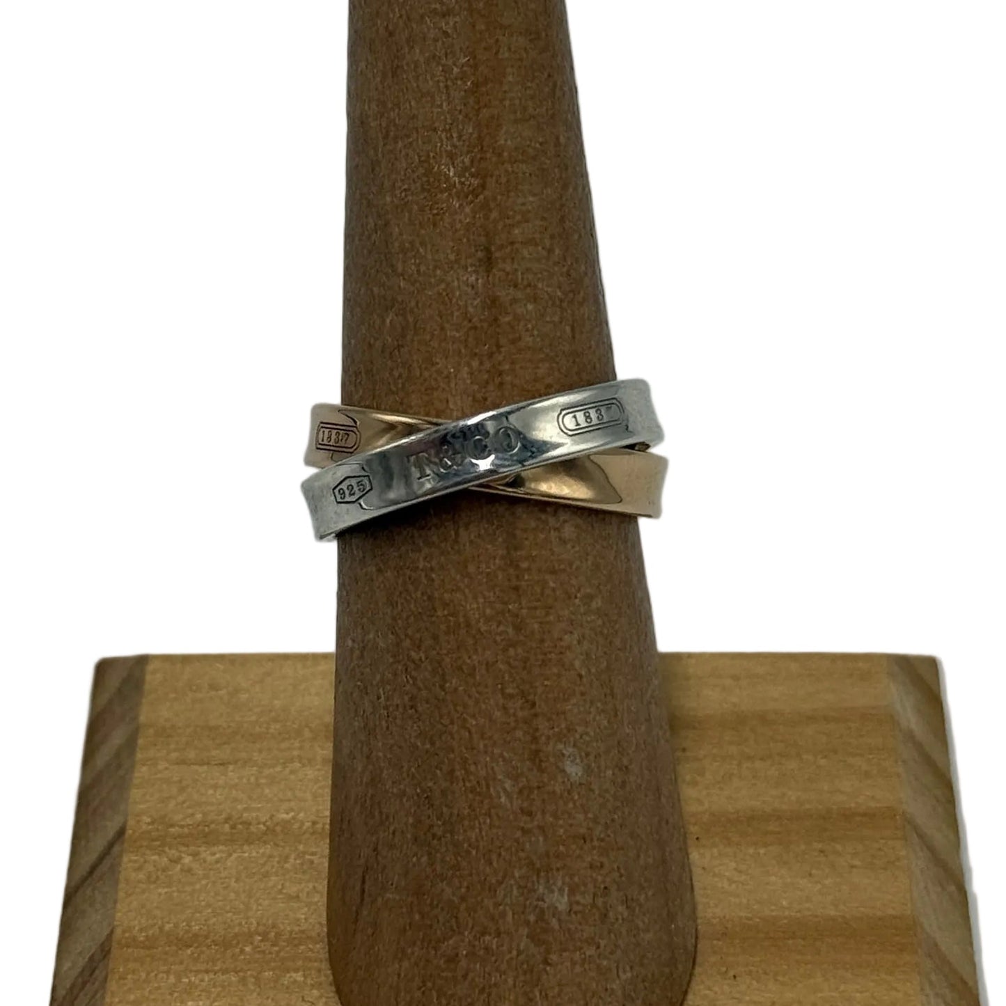 Tiffany And Company 18K Interlocking Circles Luxury Ring , Size: 6