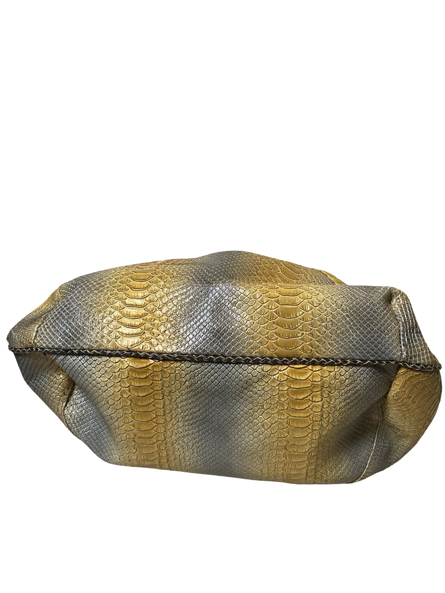 Handbag Luxury Designer By Fendi, Size: Medium