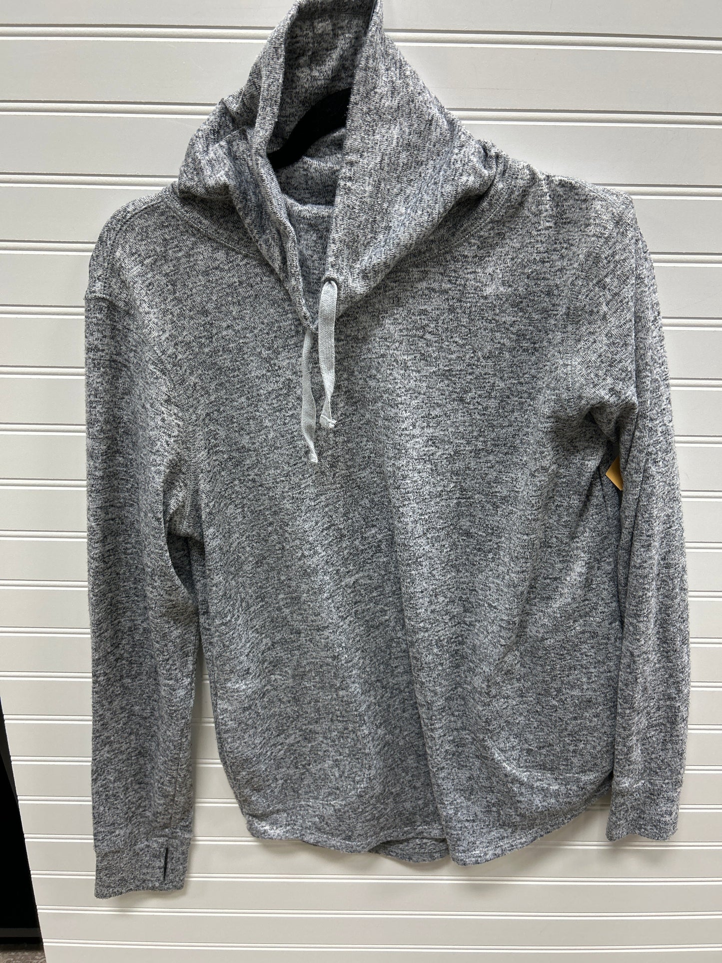 Athletic Top Ls Collar By Old Navy In Grey, Size:M