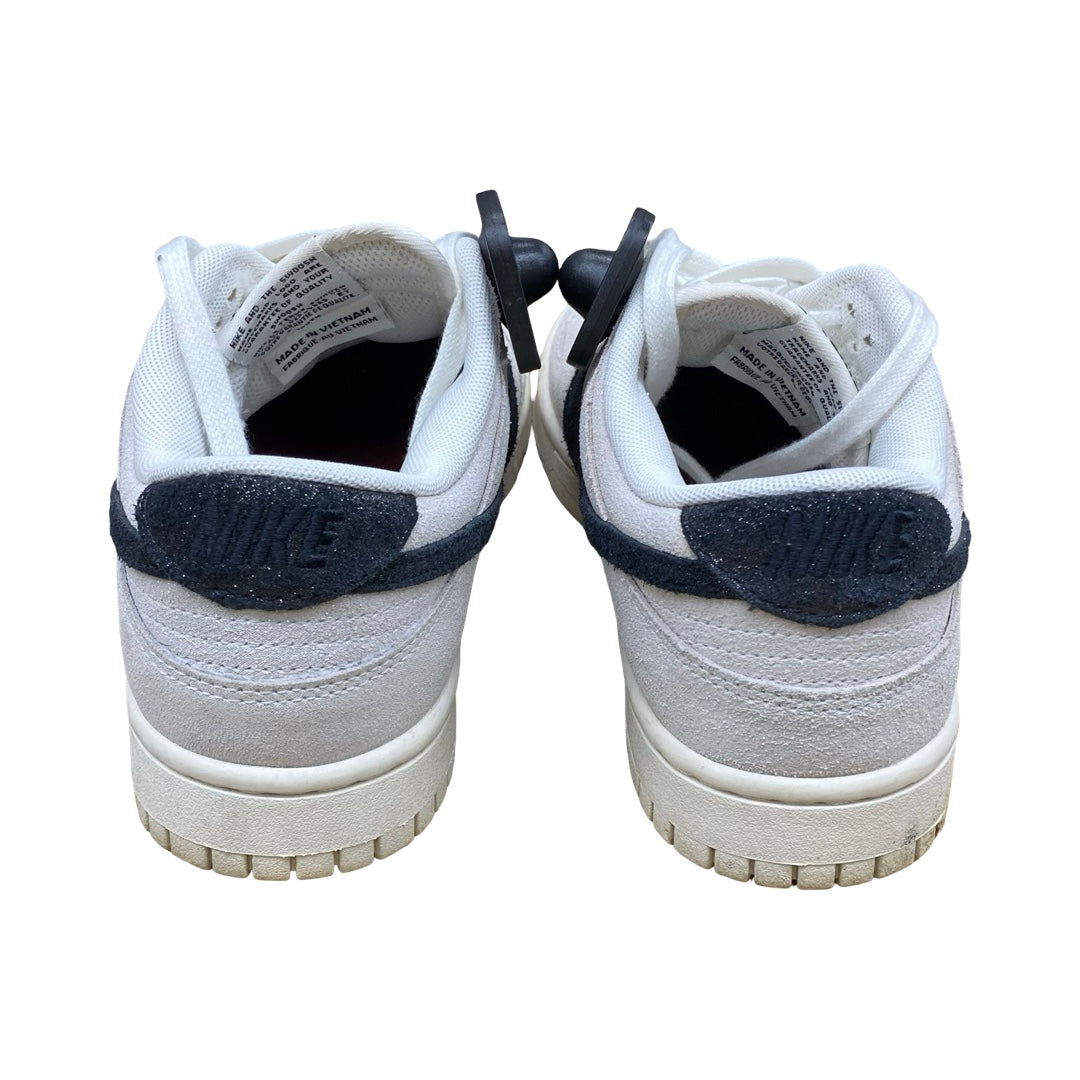 Shoes Sneakers By Nike In Taupe, Size:8.5
