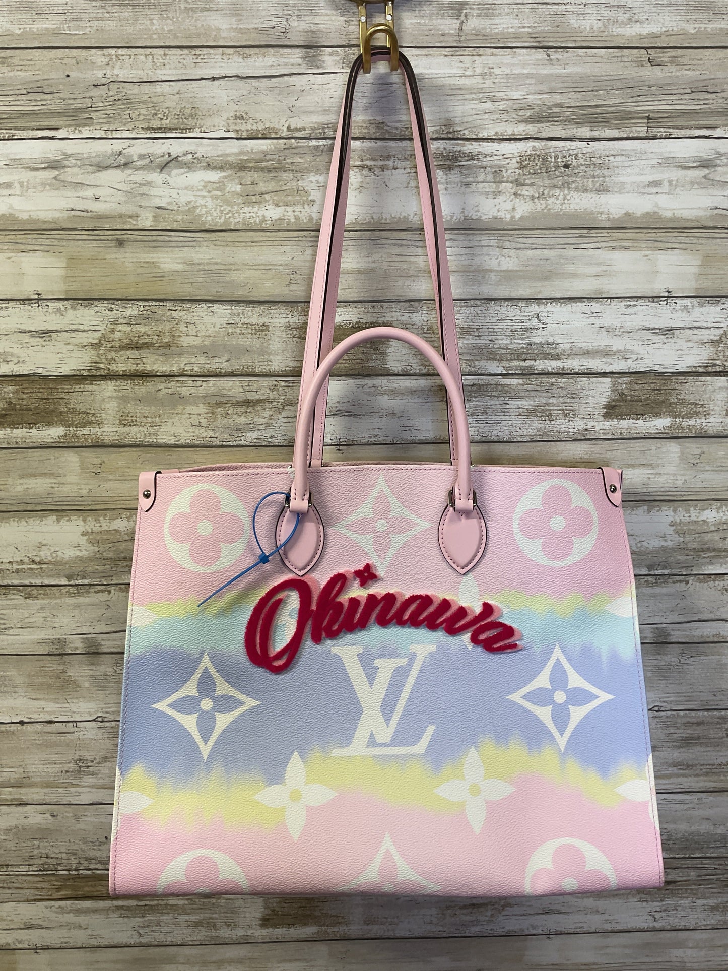 Handbag Luxury Designer By Louis Vuitton In Blue & Pink, Size:Large