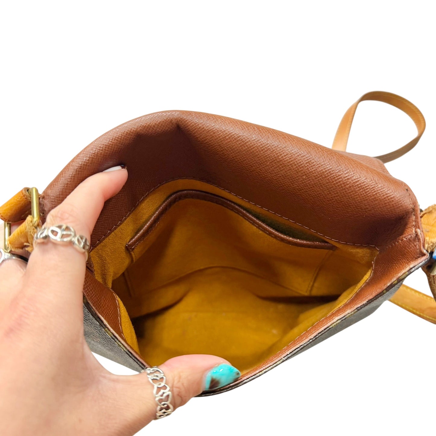 Crossbody Luxury Designer By Louis Vuitton, Size: Medium