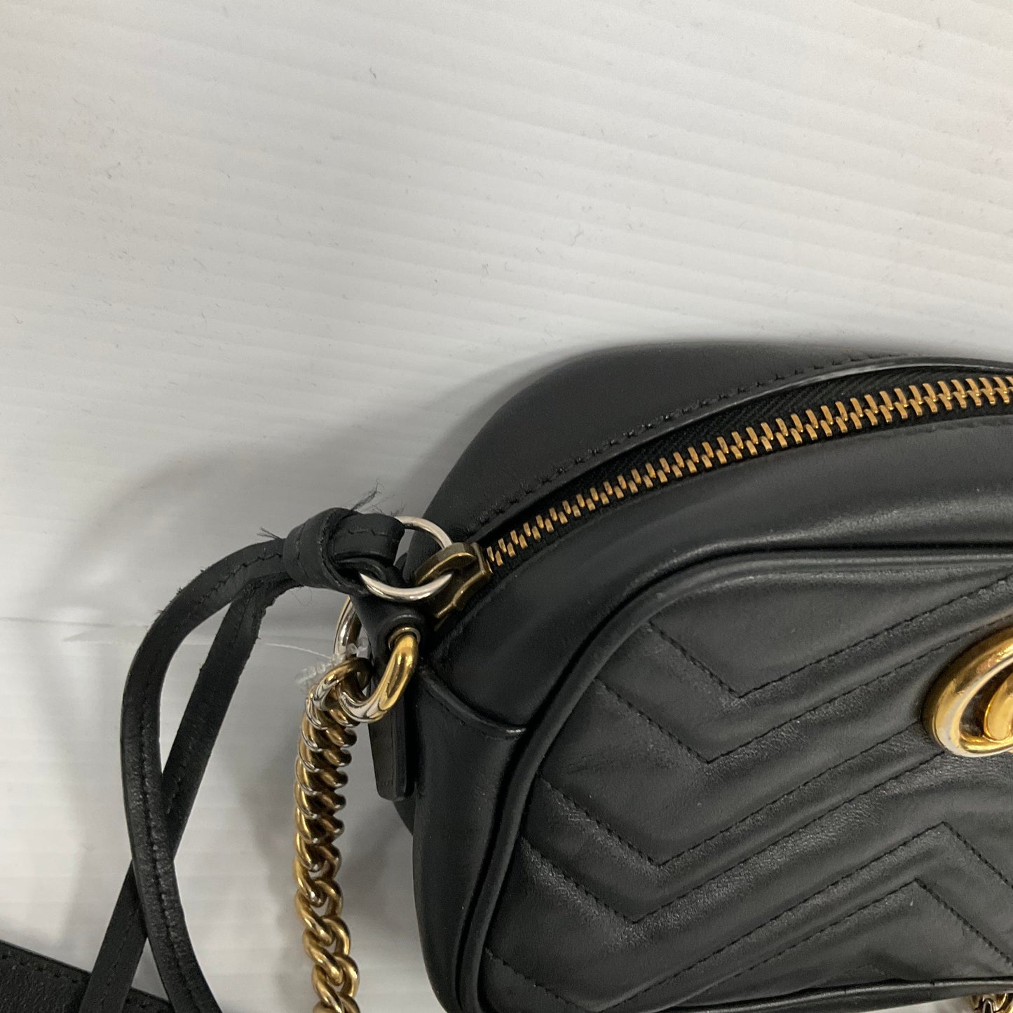 Crossbody Luxury Designer By Gucci, Size: Small