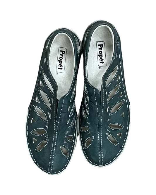 Shoes Flats By Clothes Mentor In Green, Size:8
