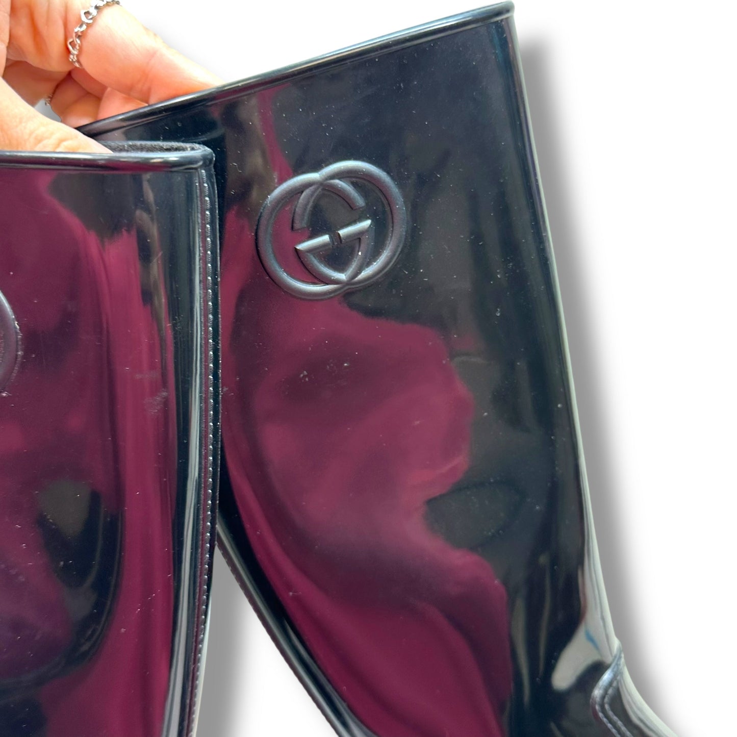 Boots Luxury Designer By Gucci In Black sz 36