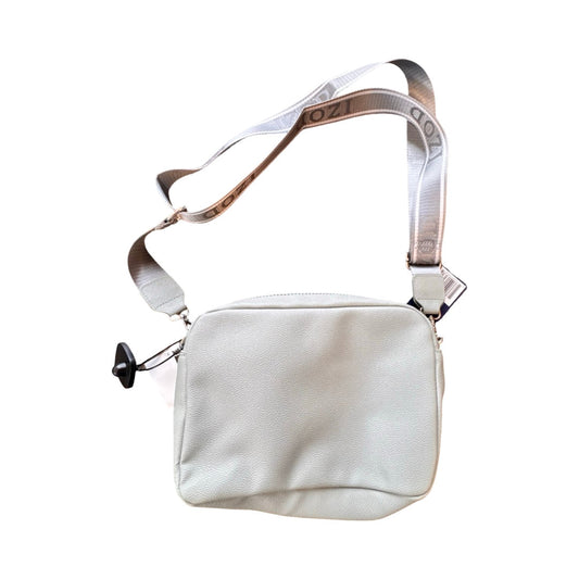 Handbag By Izod In Green, Size:Small