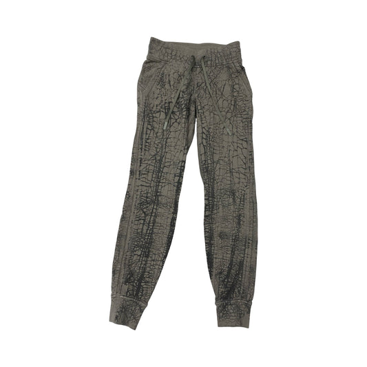 Athletic Pants By Lululemon In Grey, Size:2