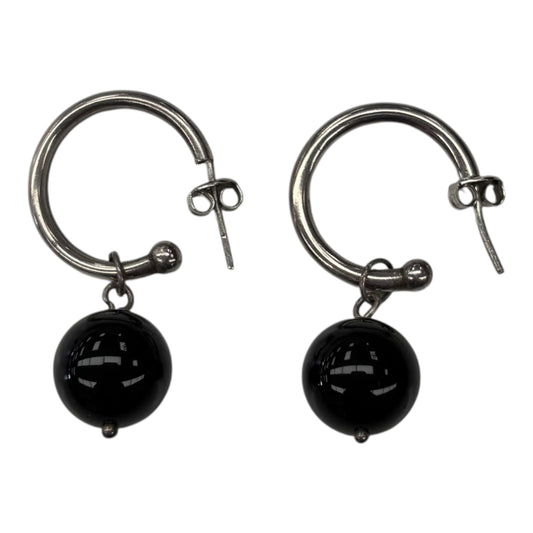 Earrings Hoop By Clothes Mentor In Black & Silver
