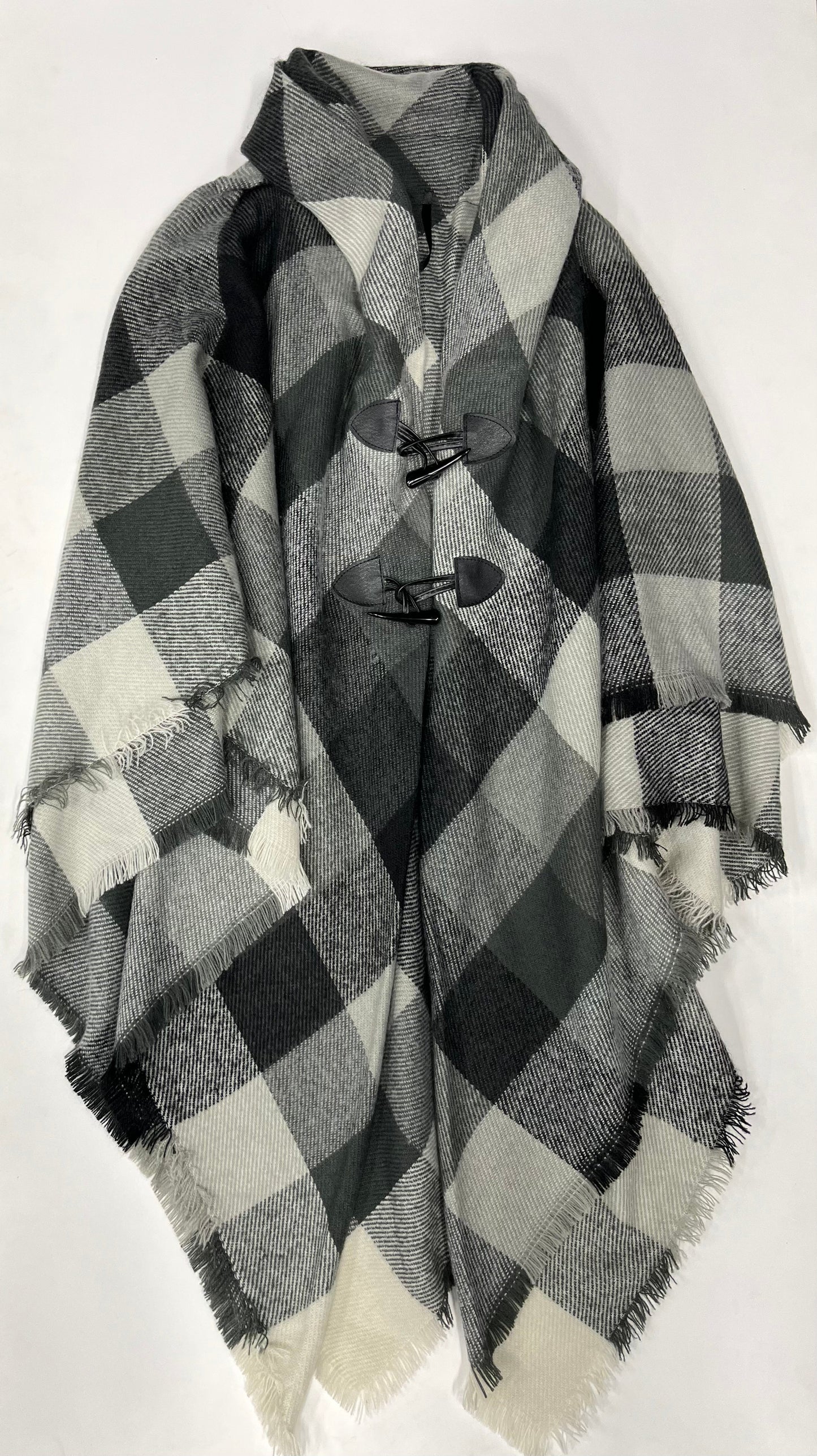 Sonoma Knit Poncho Plaid Green Grey NWT One Size