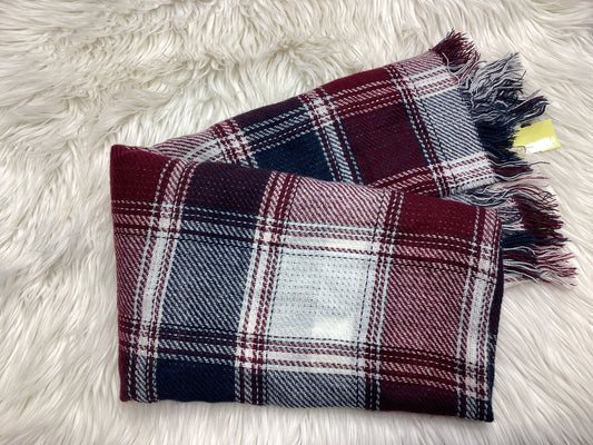 Scarf Winter By Clothes Mentor In Plaid Pattern