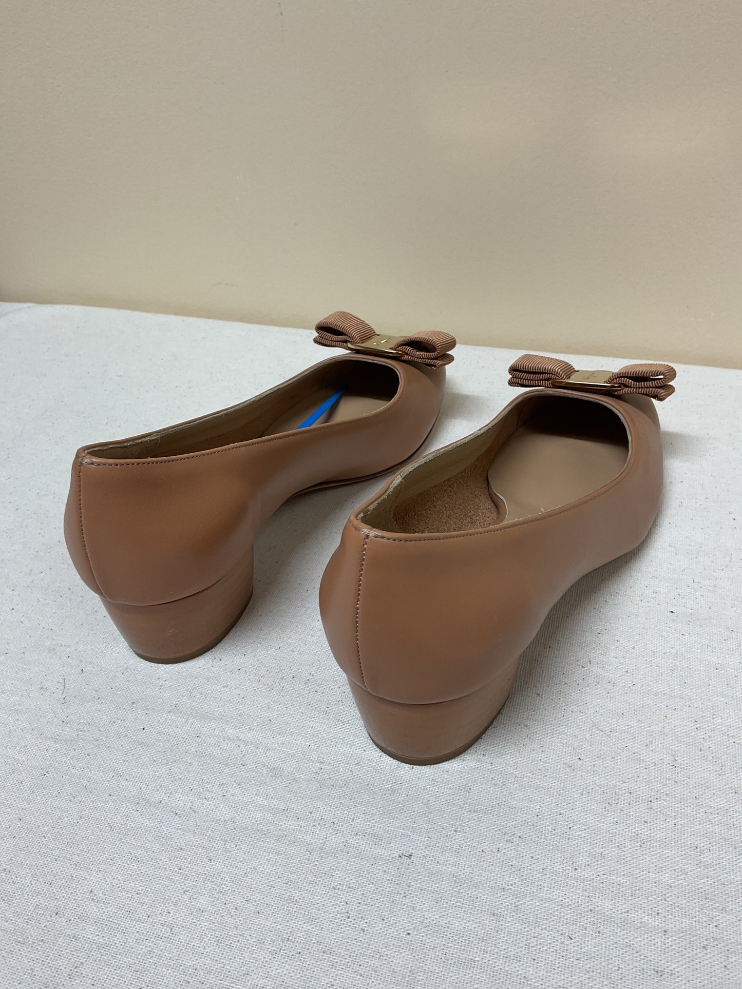 Shoes Designer By Ferragamo In Tan, Size:6.5