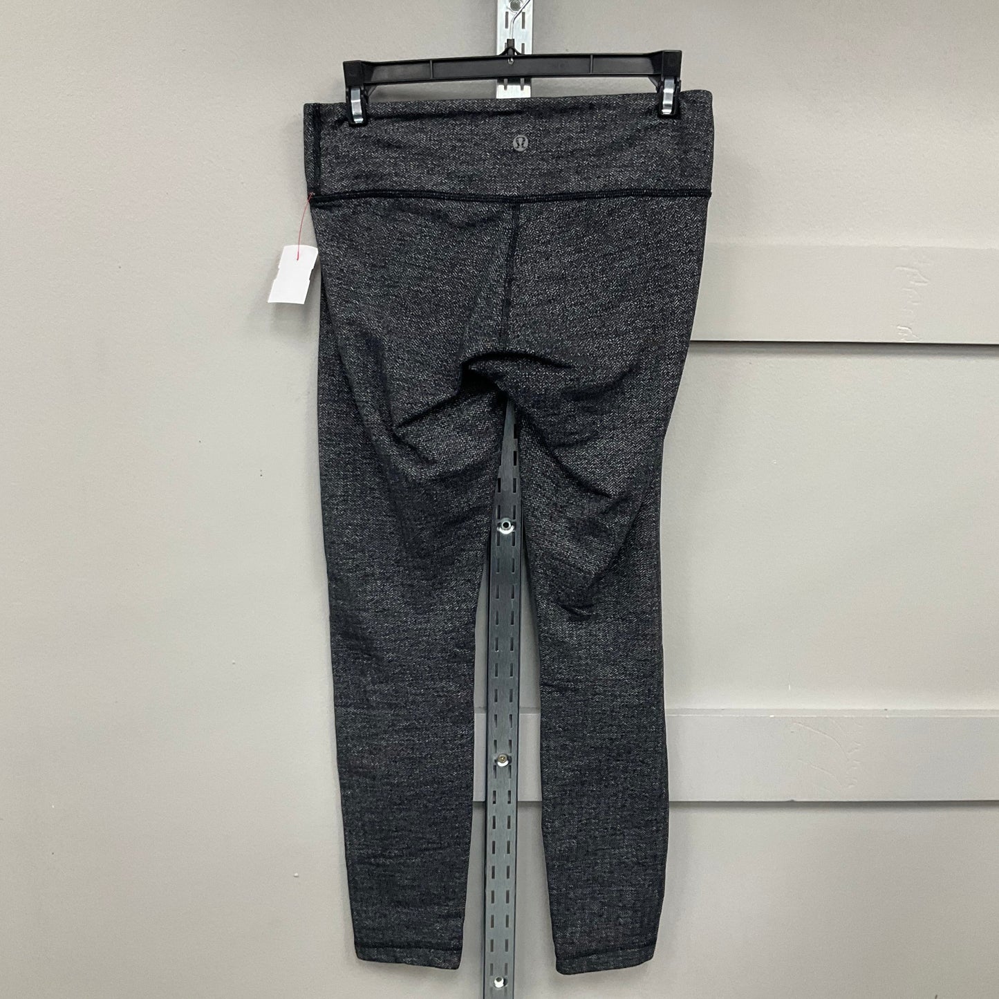 ATHLETIC LEGGINGS CAPRIS by LULULEMON In GREY, Size: 6