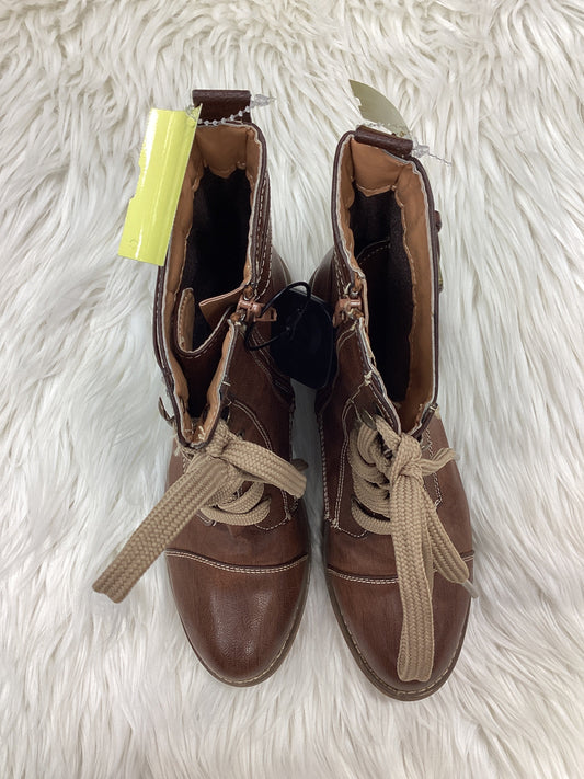 Boots Combat By Cmc In Brown, Size:10