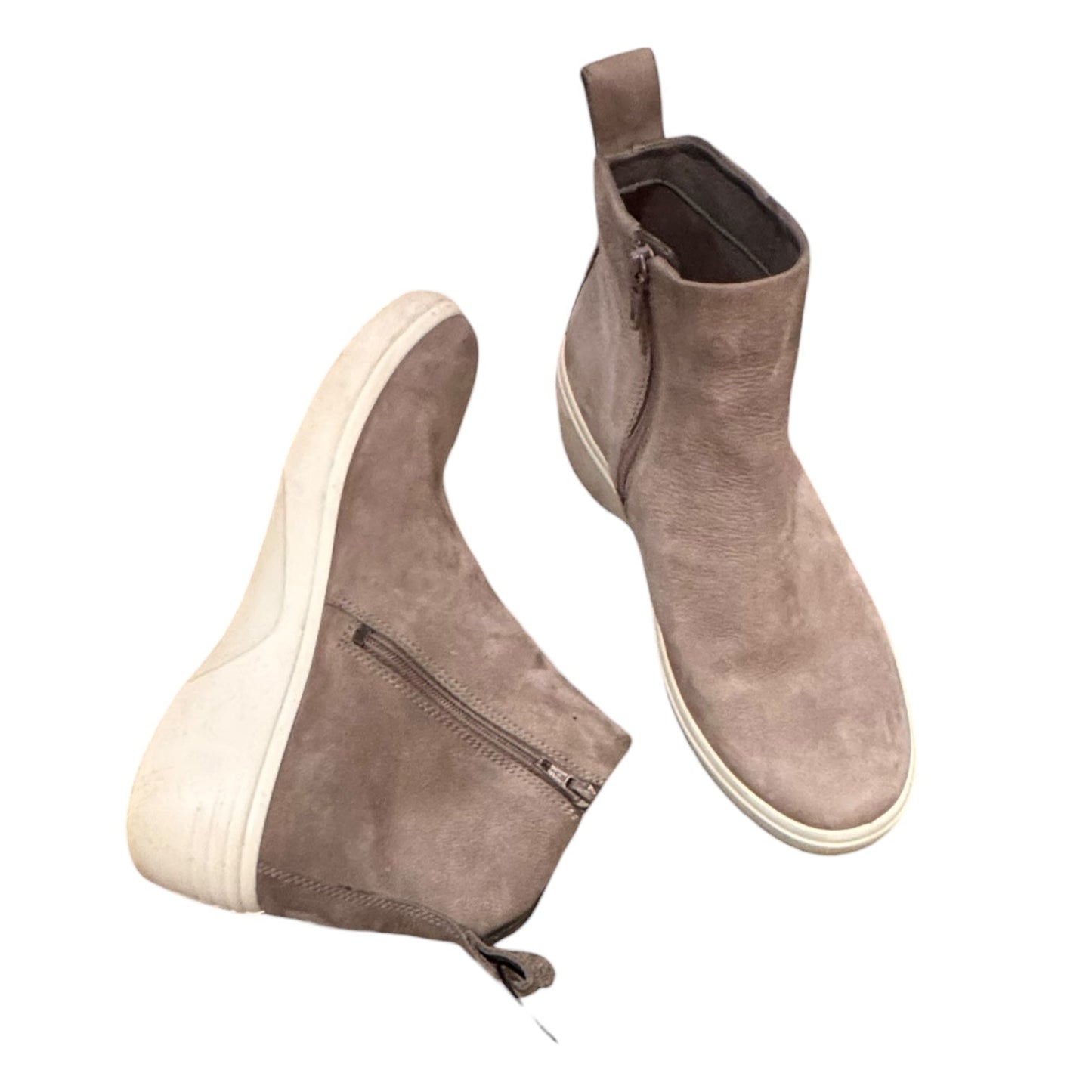 Shoes Flats By Ecco In Grey, Size:9.5