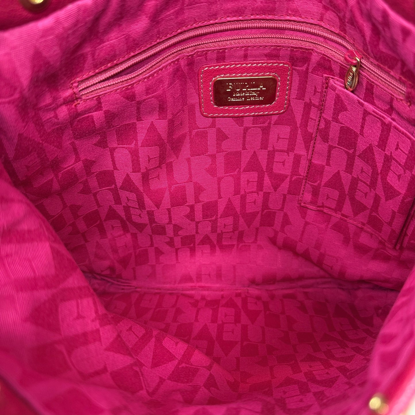 Snap Leather Crossbody Bag Luxury Designer By Furla, Size: Large