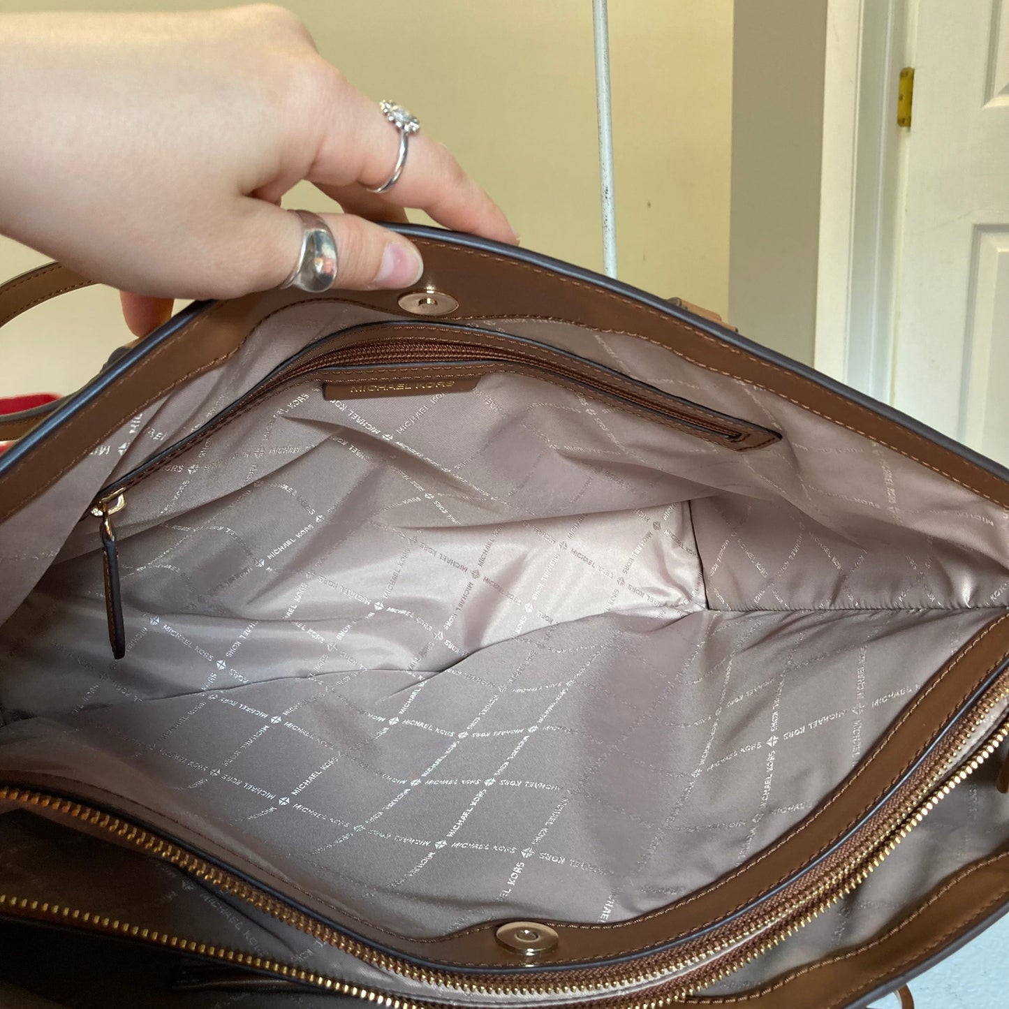 Handbag Designer By Michael Kors In Brown, Size:Large