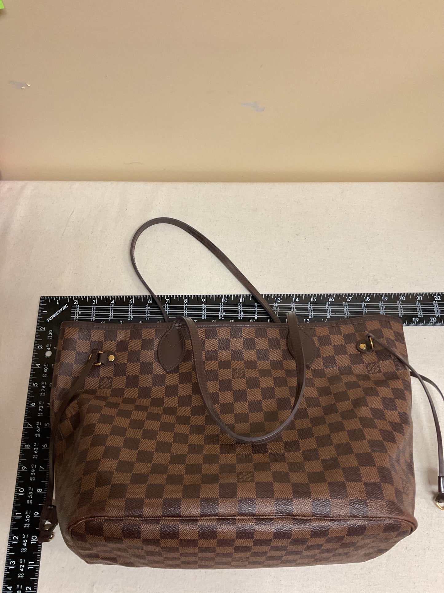 Handbag Luxury Designer By Louis Vuitton, Size: Large