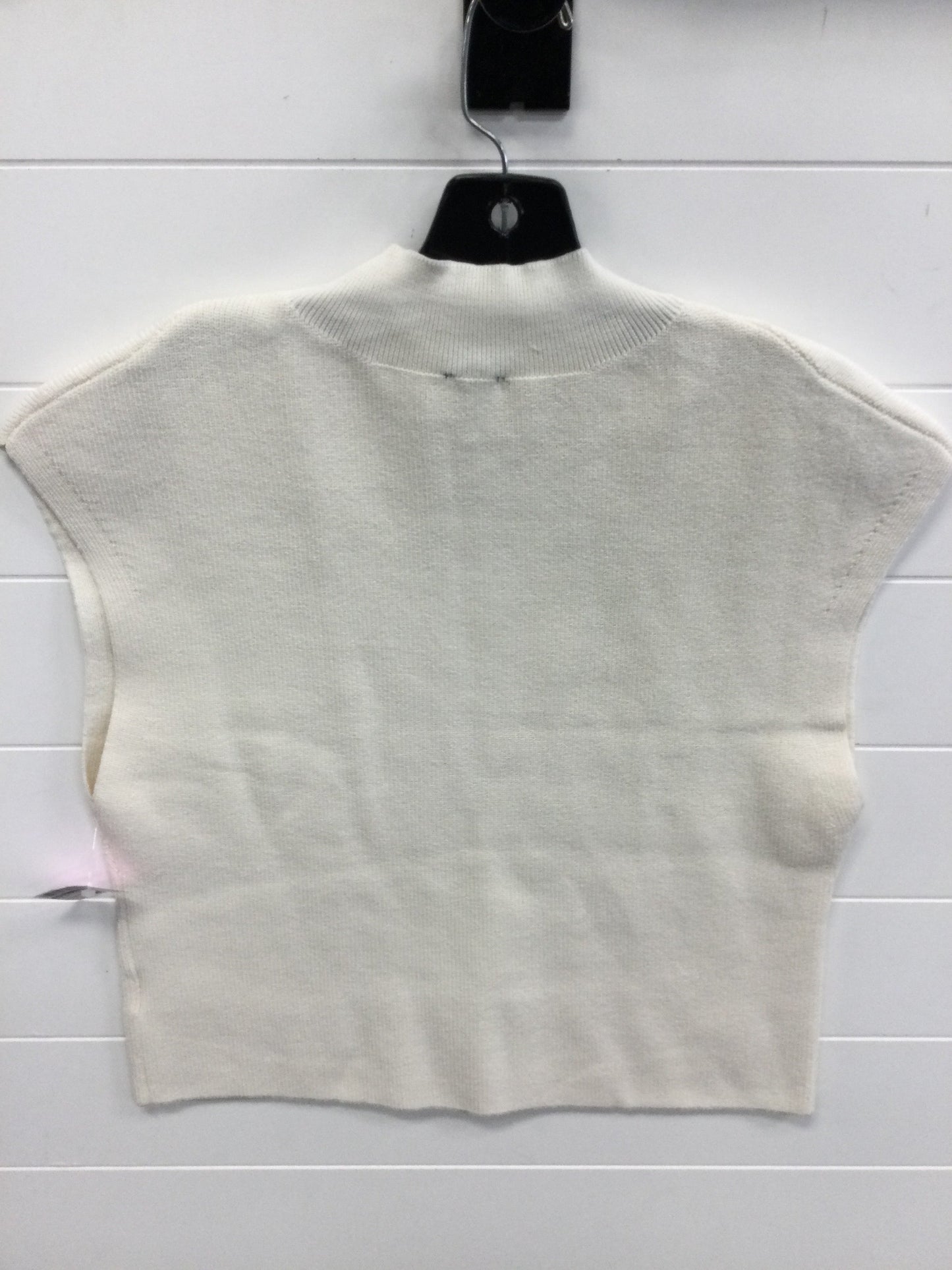 Top Sleeveless By Express In Cream, Size:L