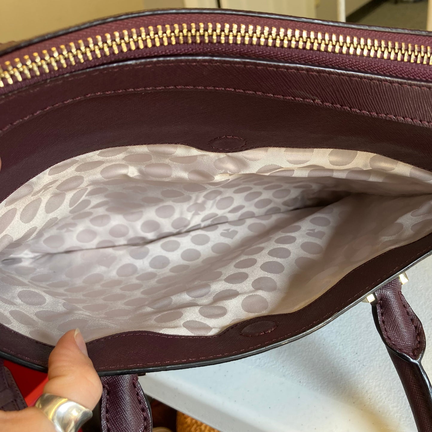 Laptop Bag Designer By Kate Spade In Maroon, Size:Medium