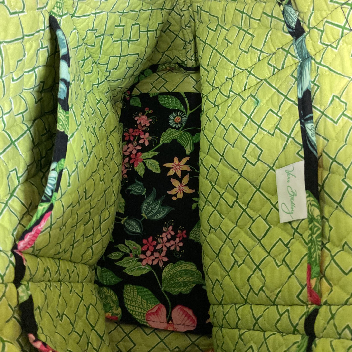 Handbag By Vera Bradley In Black & Green, Size:Medium