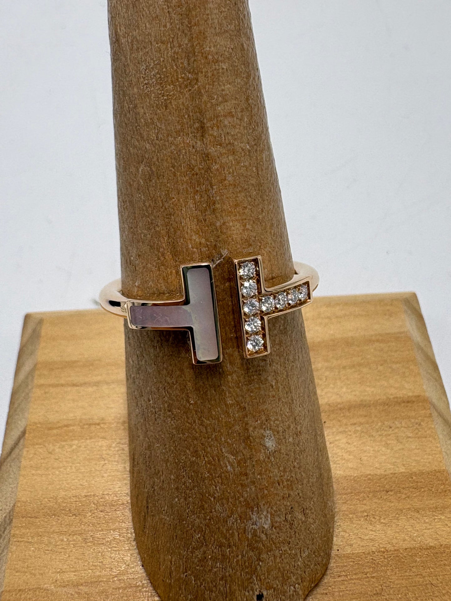 Tiffany & Company 18K Rose Gold T Wire Luxury Ring, Size: 7