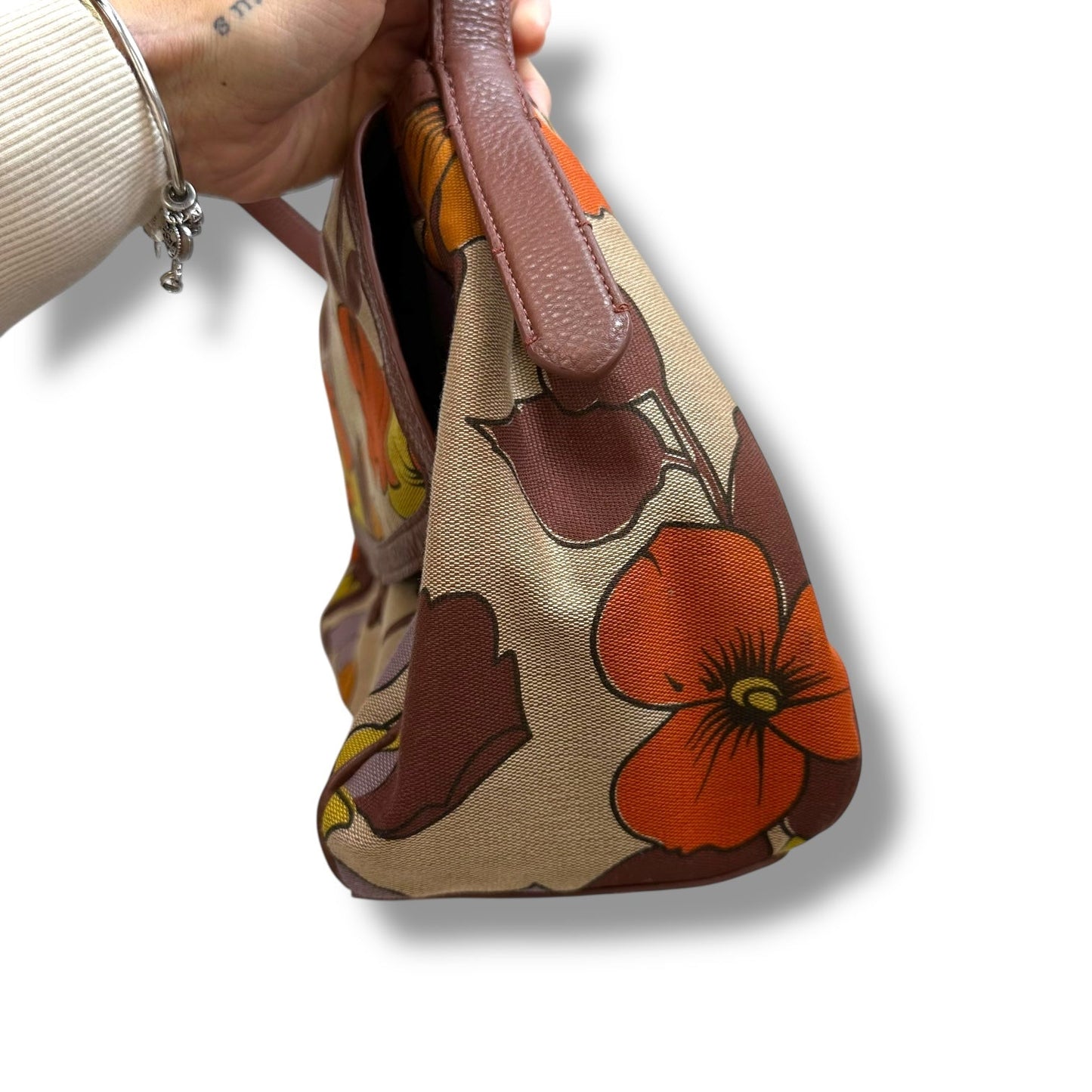 Handbag By Vera Bradley, Size: Medium